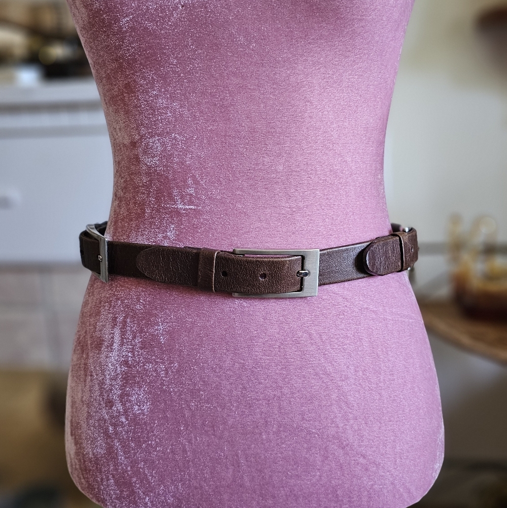 Scott David brown leather belt. Size Large.